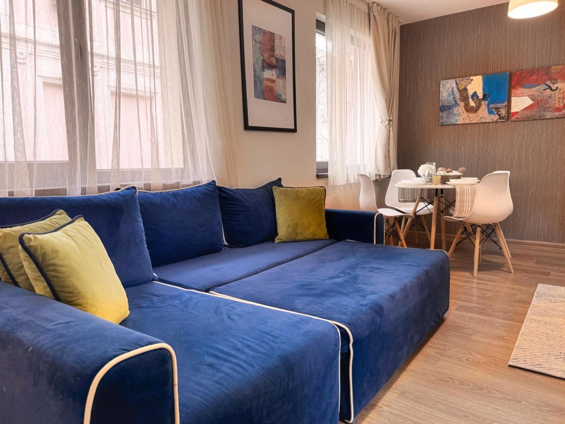 Top Centre Plovdiv Apt. With Parking For 4 Guests Exterior photo