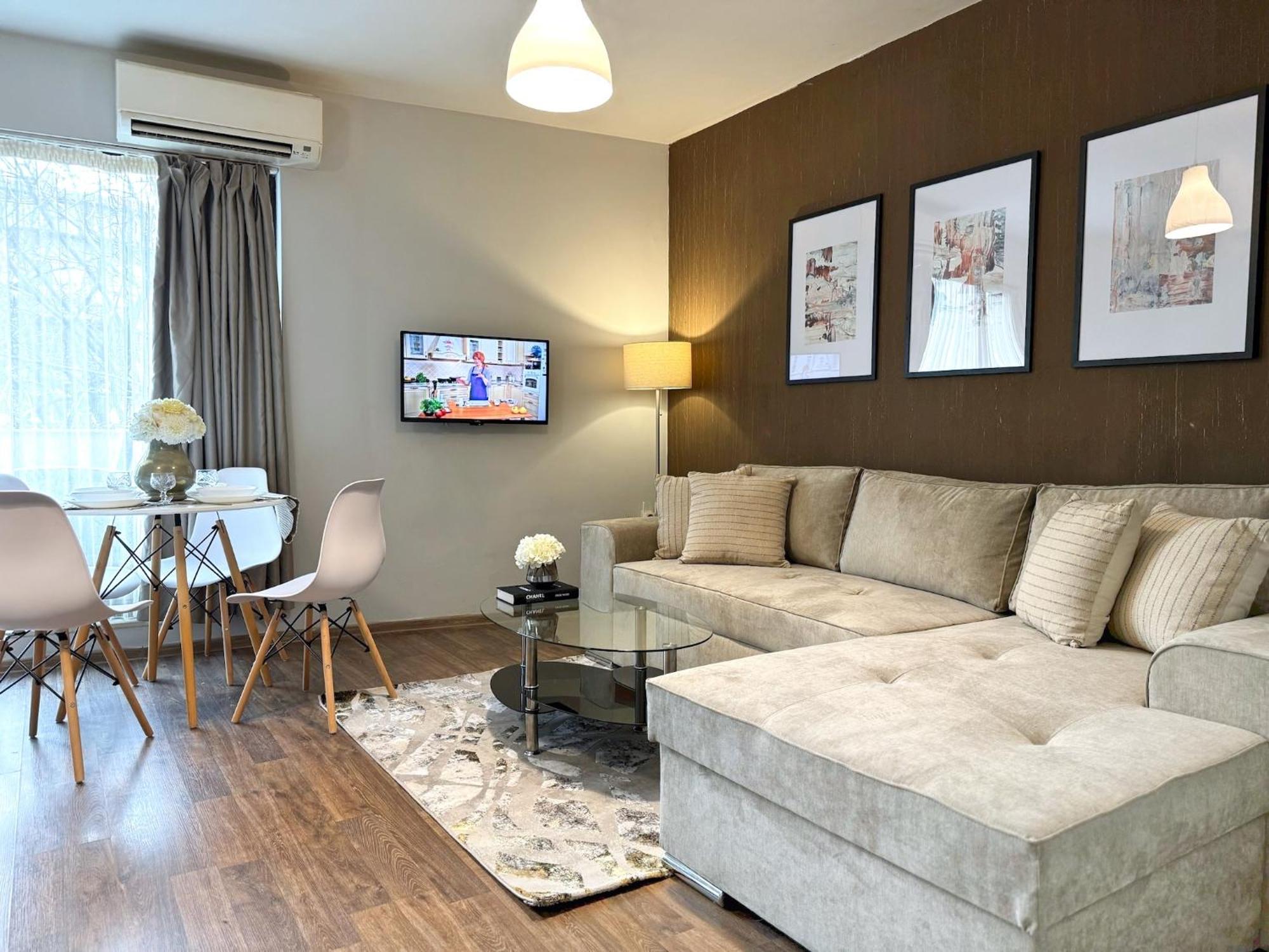 Top Centre Plovdiv Apt. With Parking For 4 Guests Exterior photo