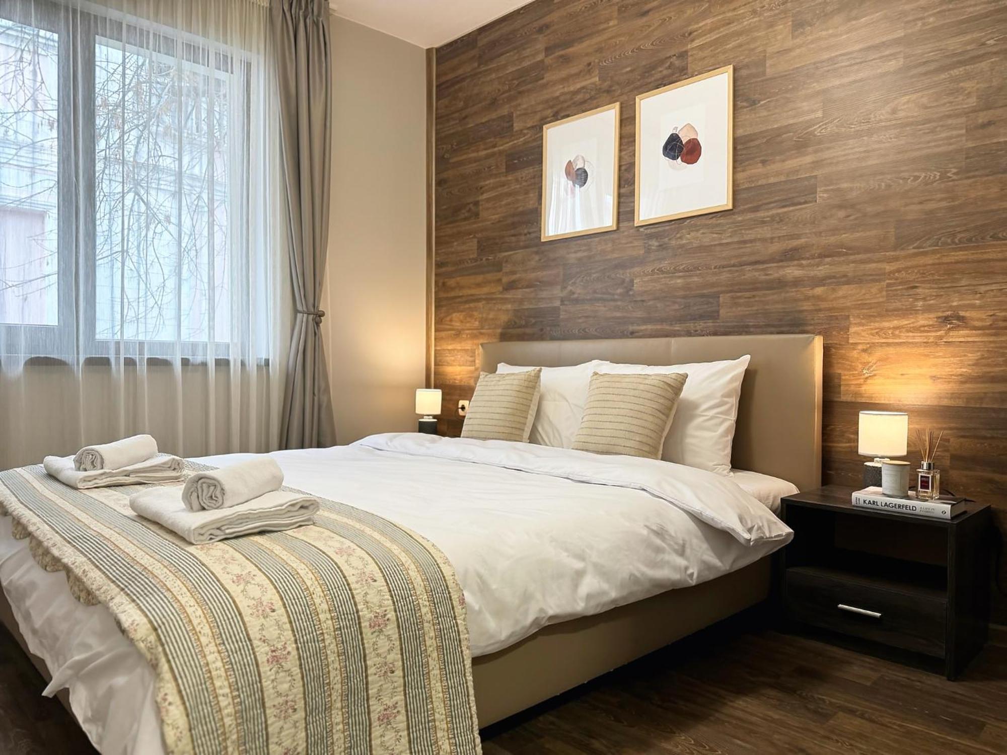 Top Centre Plovdiv Apt. With Parking For 4 Guests Exterior photo