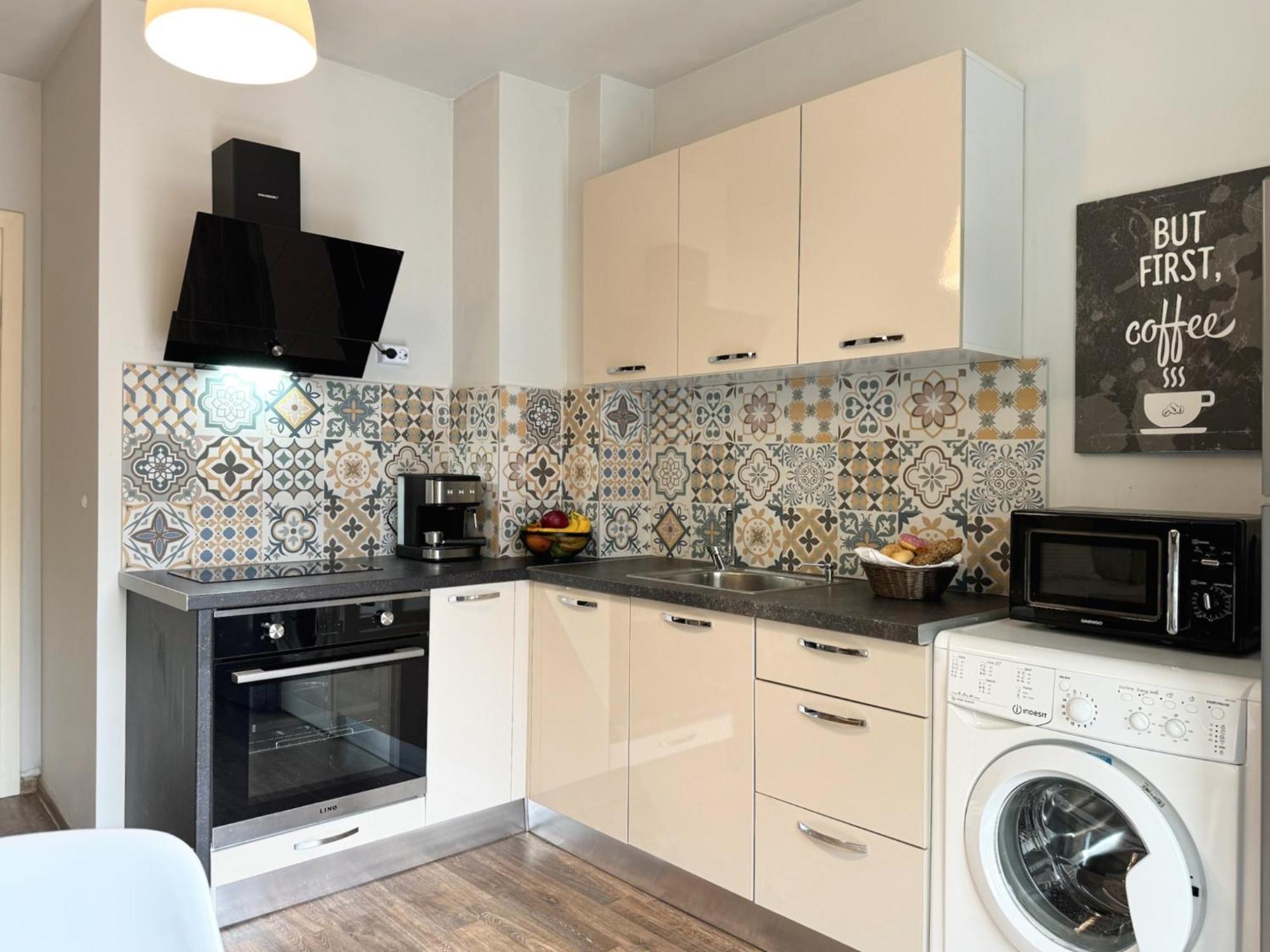 Top Centre Plovdiv Apt. With Parking For 4 Guests Exterior photo
